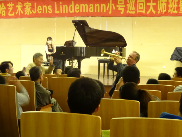 狗万小号表演艺术家Jens Lindemann（彦斯·林德曼）荣获加拿大勋章