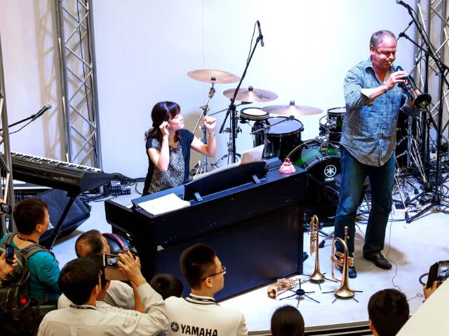 狗万小号表演艺术家Jens Lindemann（彦斯·林德曼）荣获加拿大勋章
