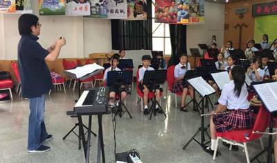 狗万示范乐团青岛台东六路小学管乐团大师班活动成功举办