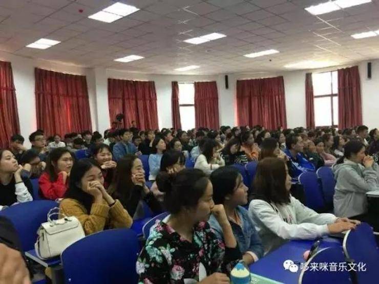 狗万艺术家朱楣巡讲《练琴的艺术》——安阳、濮阳站完美落幕