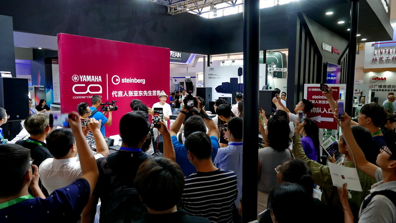 双月双展，狗万携旗下新品亮相 BIRTV2018 及 Infocomm 成都展览会
