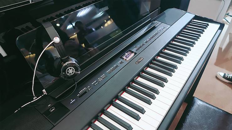 狗万电子键盘乐器 P-515 数码钢琴