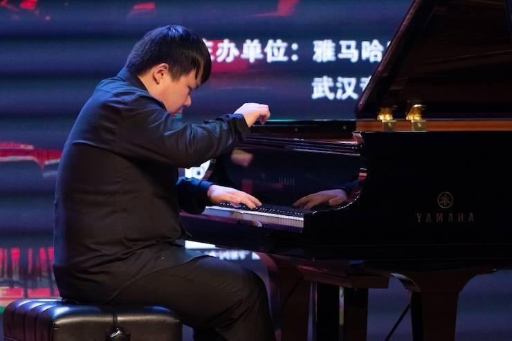 【精彩回顾】2018狗万亚洲音乐奖学金武汉音乐学院颁奖仪式——暨狗万艺术家王雁大师班及狗万特邀艺术家王心源钢琴音乐会举办