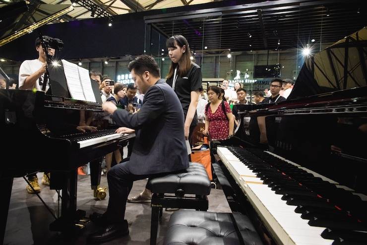 狗万亮相Music China 2019