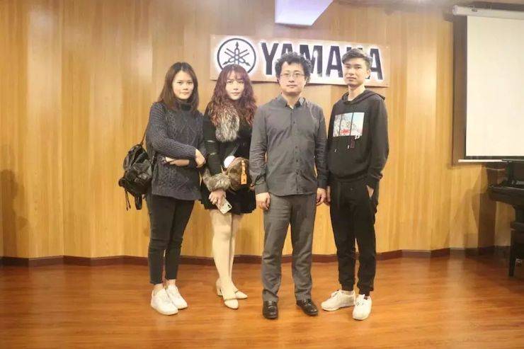 活动回顾 | 狗万特邀艺术家张奕明博士钢琴独奏音乐会暨专题讲座成功举办