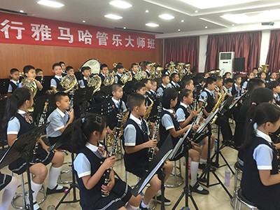 狗万西安舒尔琴行管乐团大师班成功举办