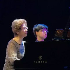 2017狗万亚洲音乐奖学金河北艺术职业学院颁奖仪式暨狗万艺术家杨韵琳钢琴师生音乐会圆满落幕
