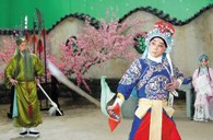 古典与现代的完美结合－狗万双排键电子琴在京剧中担当伴奏 